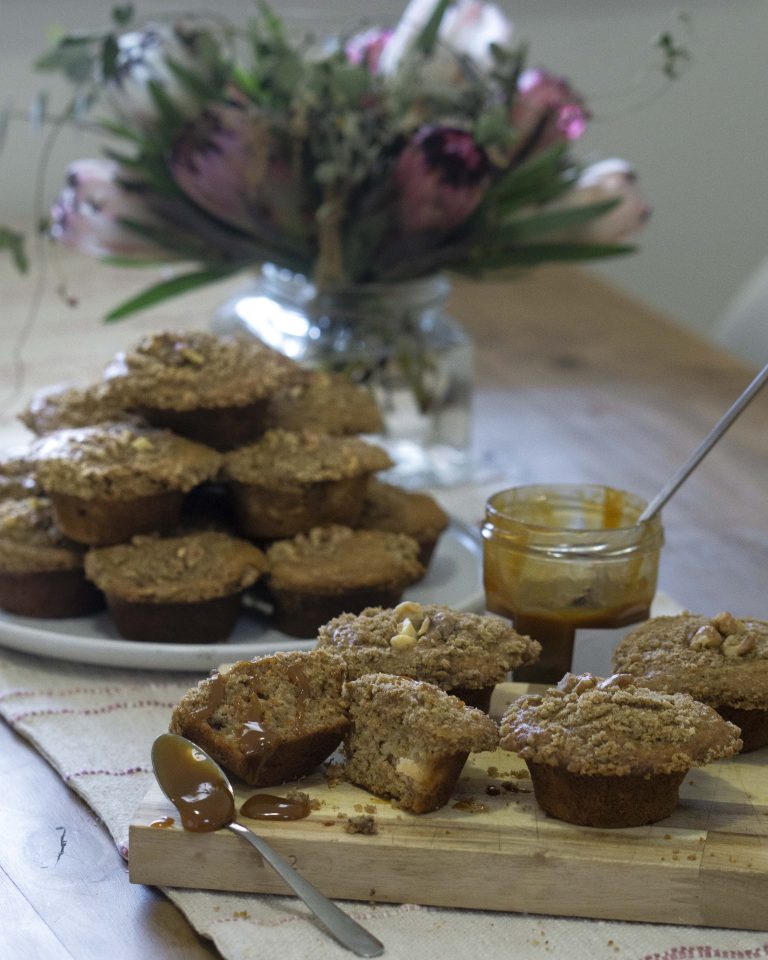 Spelt-cardamom-apple-crumble-muffins-the tasty spoonful